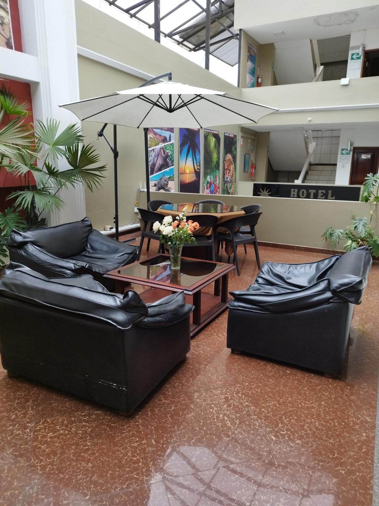 Hotel Puerta Del Sol Santo Domingo de los Colorados Kültér fotó